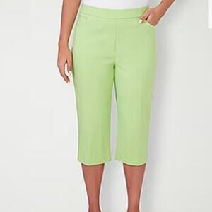 Christopher & Banks Signature Slimming Capri Pants Lime Green Size 4